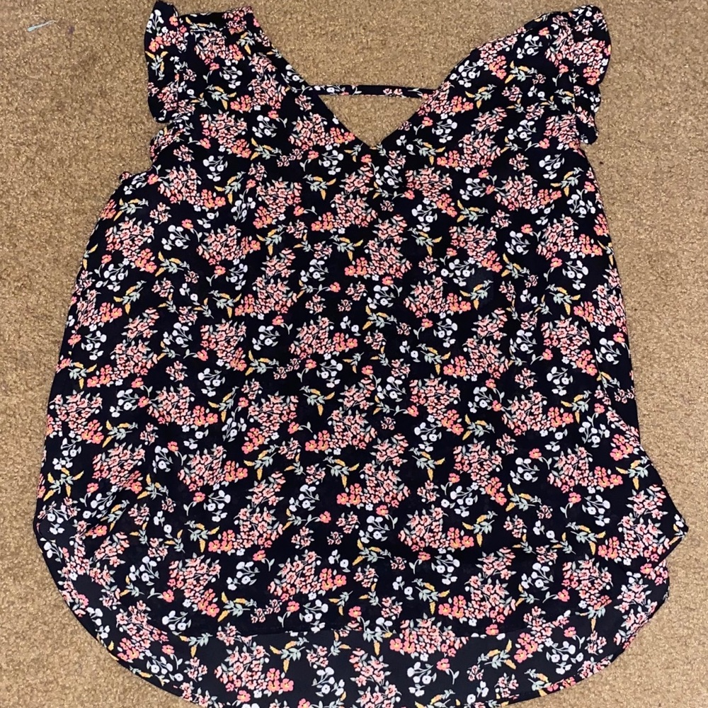 NWT floral loft top